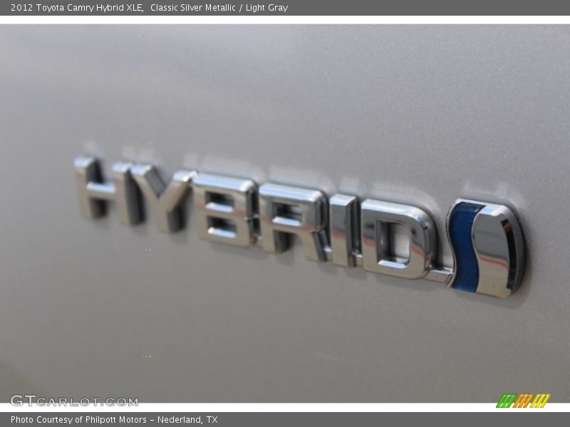 Classic Silver Metallic / Light Gray 2012 Toyota Camry Hybrid XLE