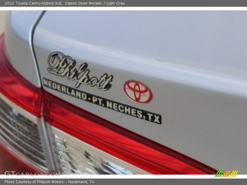 Classic Silver Metallic / Light Gray 2012 Toyota Camry Hybrid XLE