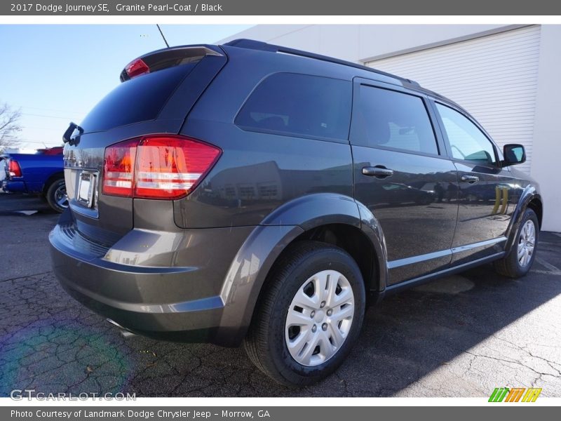 Granite Pearl-Coat / Black 2017 Dodge Journey SE