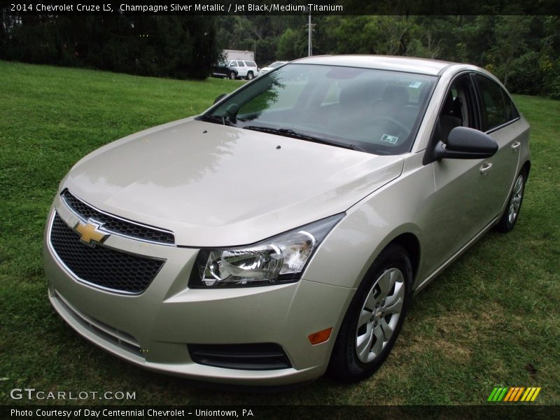 Champagne Silver Metallic / Jet Black/Medium Titanium 2014 Chevrolet Cruze LS