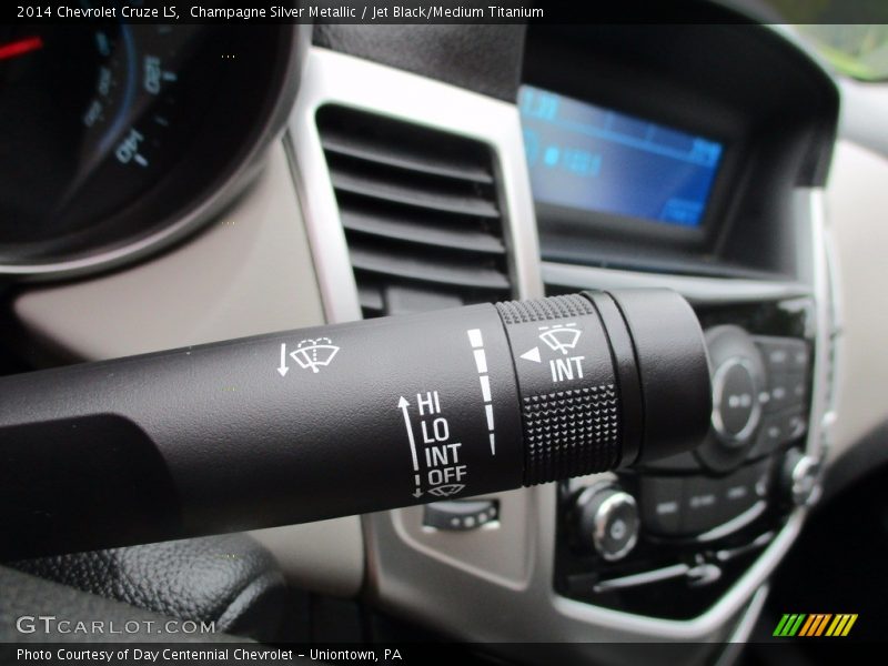Champagne Silver Metallic / Jet Black/Medium Titanium 2014 Chevrolet Cruze LS