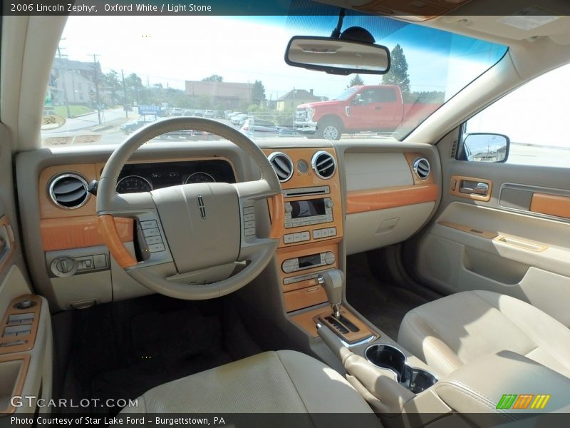 Oxford White / Light Stone 2006 Lincoln Zephyr