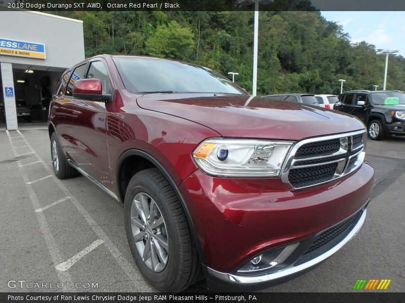 Front 3/4 View of 2018 Durango SXT AWD