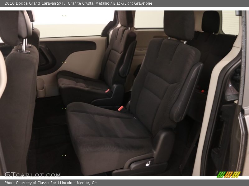 Granite Crystal Metallic / Black/Light Graystone 2016 Dodge Grand Caravan SXT