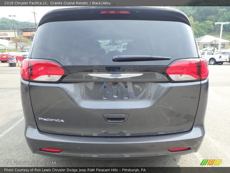 Granite Crystal Metallic / Black/Alloy 2018 Chrysler Pacifica LX