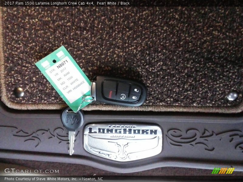 Pearl White / Black 2017 Ram 1500 Laramie Longhorn Crew Cab 4x4