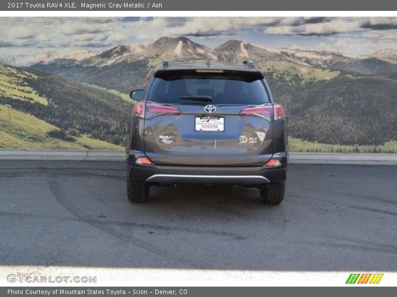 Magnetic Gray Metallic / Ash 2017 Toyota RAV4 XLE