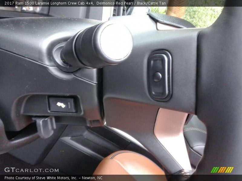 Delmonico Red Pearl / Black/Cattle Tan 2017 Ram 1500 Laramie Longhorn Crew Cab 4x4