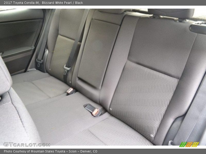 Blizzard White Pearl / Black 2017 Toyota Corolla iM