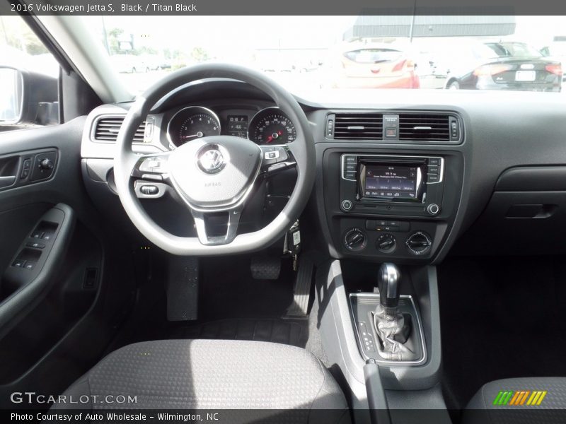 Black / Titan Black 2016 Volkswagen Jetta S