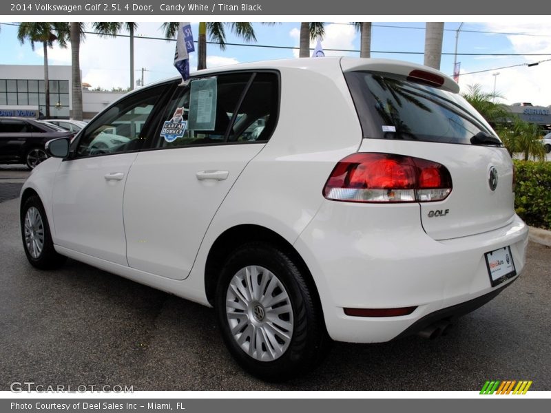 Candy White / Titan Black 2014 Volkswagen Golf 2.5L 4 Door