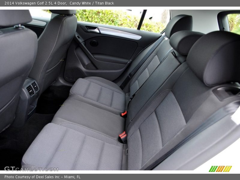 Candy White / Titan Black 2014 Volkswagen Golf 2.5L 4 Door