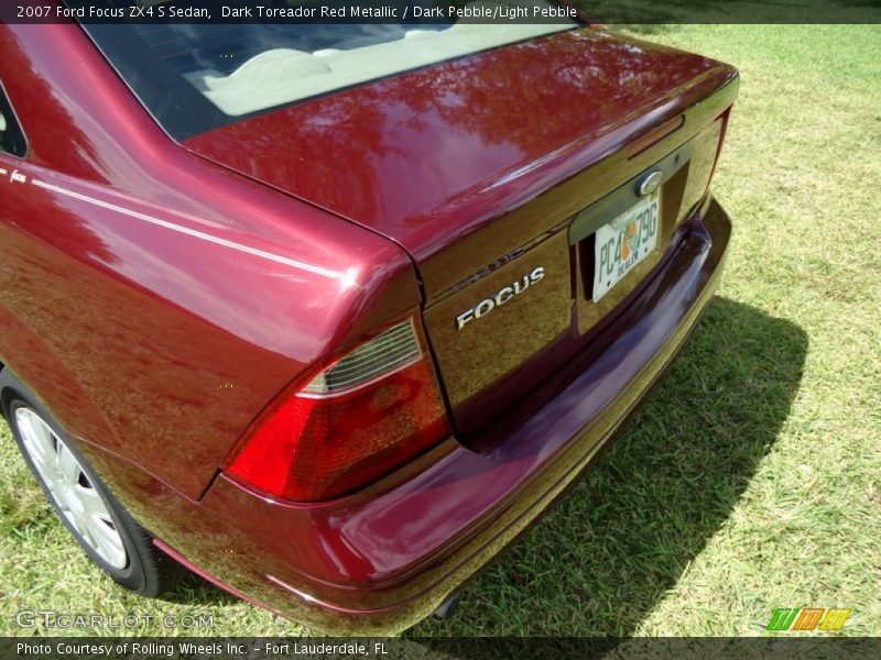 Dark Toreador Red Metallic / Dark Pebble/Light Pebble 2007 Ford Focus ZX4 S Sedan