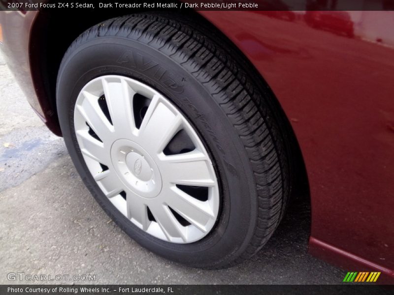 Dark Toreador Red Metallic / Dark Pebble/Light Pebble 2007 Ford Focus ZX4 S Sedan