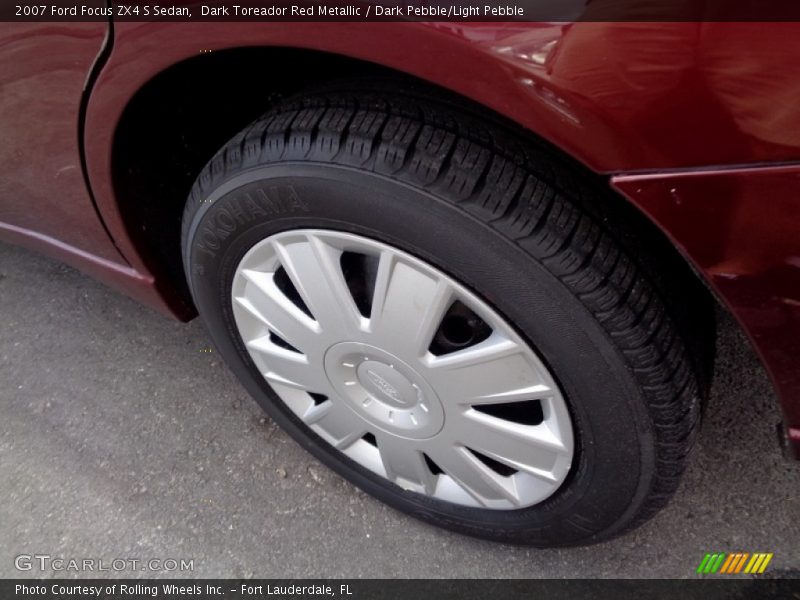 Dark Toreador Red Metallic / Dark Pebble/Light Pebble 2007 Ford Focus ZX4 S Sedan