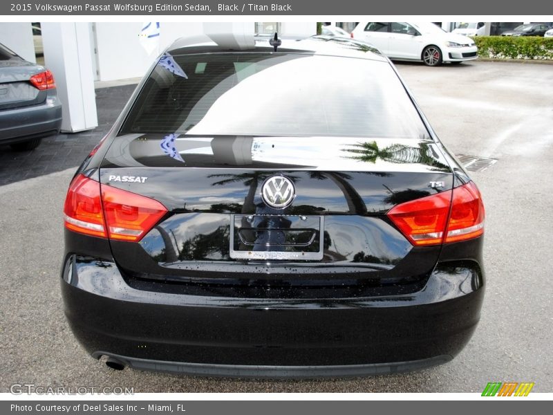 Black / Titan Black 2015 Volkswagen Passat Wolfsburg Edition Sedan