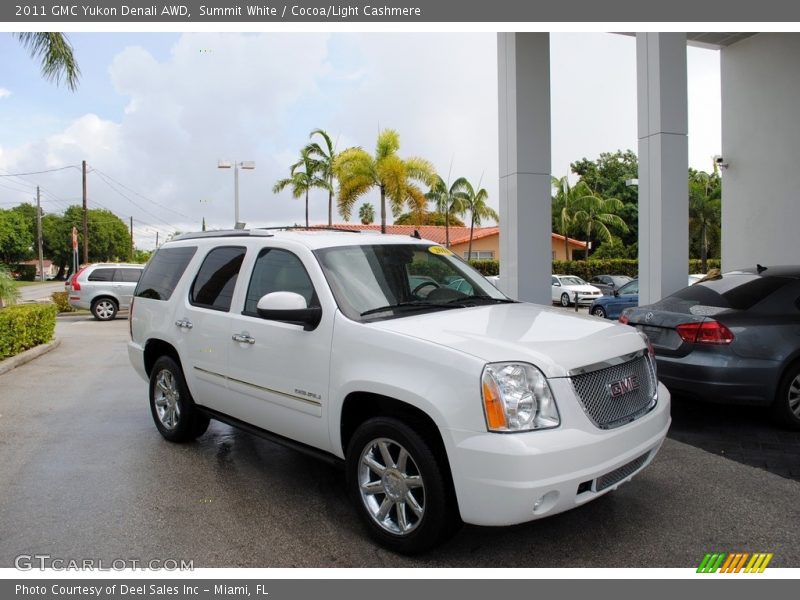 Summit White / Cocoa/Light Cashmere 2011 GMC Yukon Denali AWD
