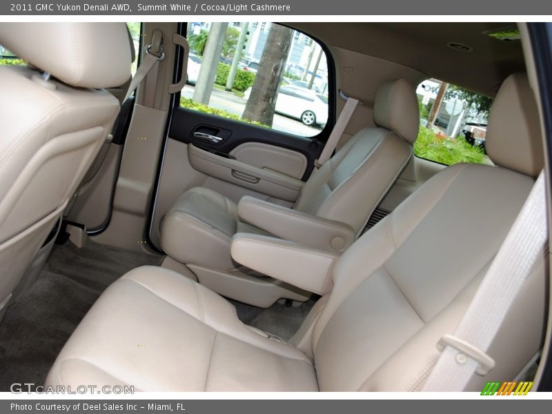 Summit White / Cocoa/Light Cashmere 2011 GMC Yukon Denali AWD