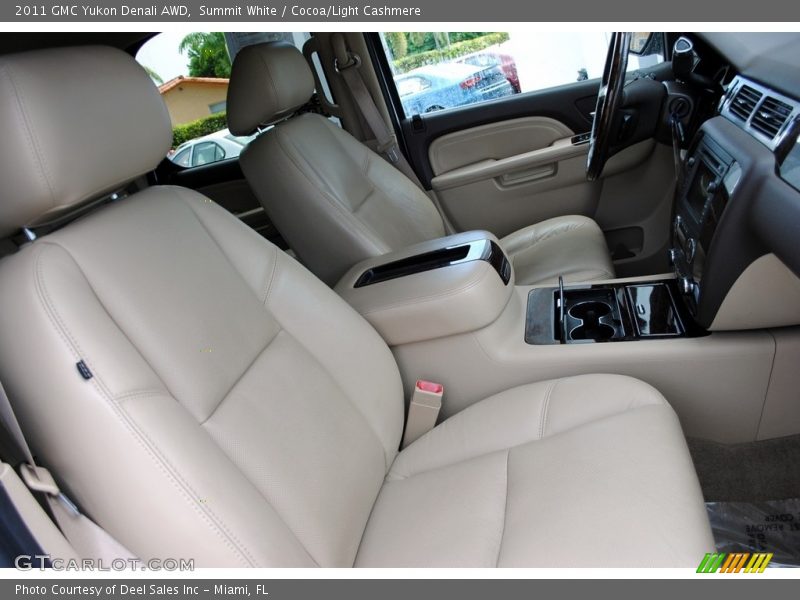 Summit White / Cocoa/Light Cashmere 2011 GMC Yukon Denali AWD