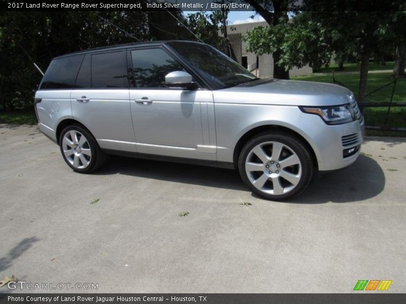 Indus Silver Metallic / Ebony/Ebony 2017 Land Rover Range Rover Supercharged