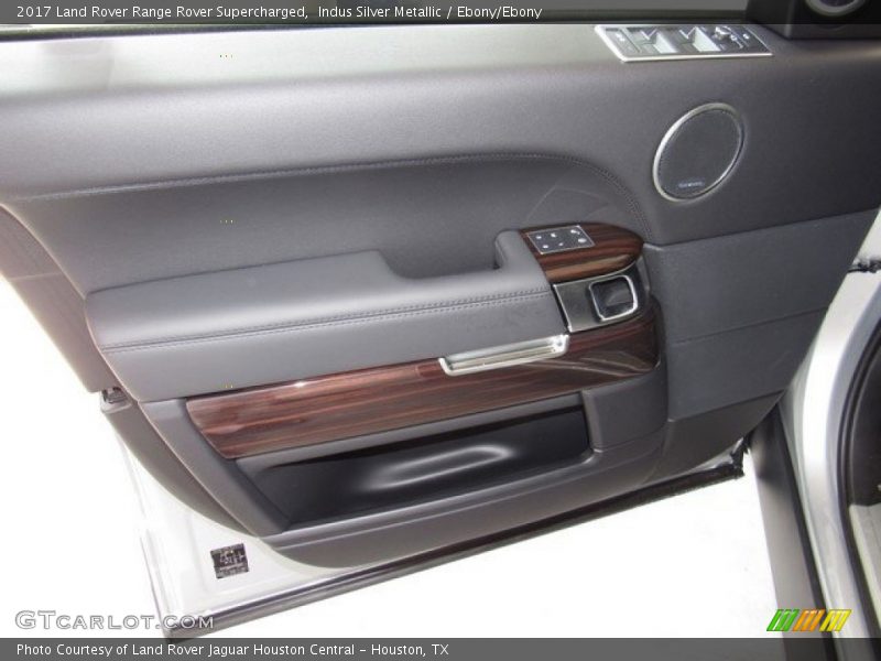 Indus Silver Metallic / Ebony/Ebony 2017 Land Rover Range Rover Supercharged