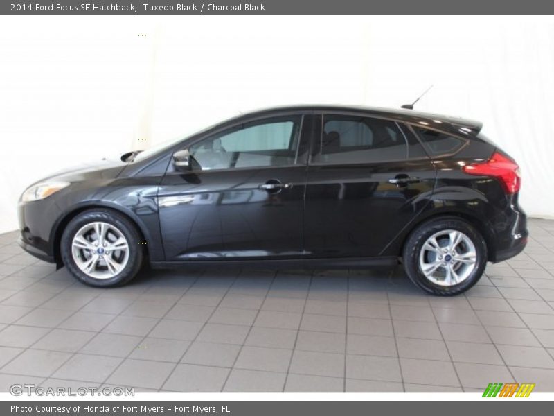 Tuxedo Black / Charcoal Black 2014 Ford Focus SE Hatchback