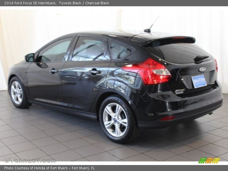 Tuxedo Black / Charcoal Black 2014 Ford Focus SE Hatchback