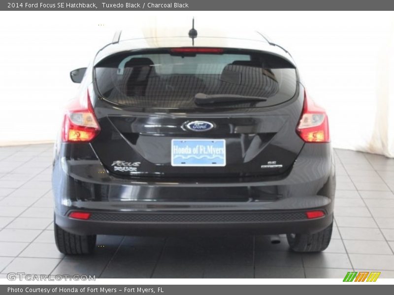 Tuxedo Black / Charcoal Black 2014 Ford Focus SE Hatchback