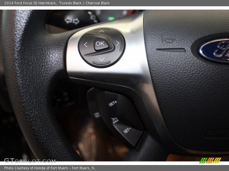 Tuxedo Black / Charcoal Black 2014 Ford Focus SE Hatchback