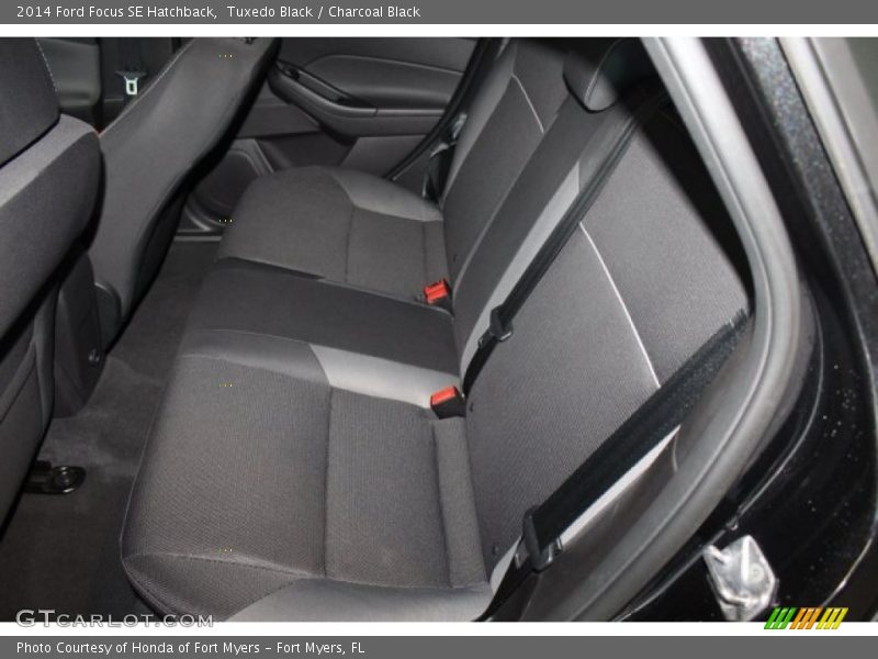 Tuxedo Black / Charcoal Black 2014 Ford Focus SE Hatchback