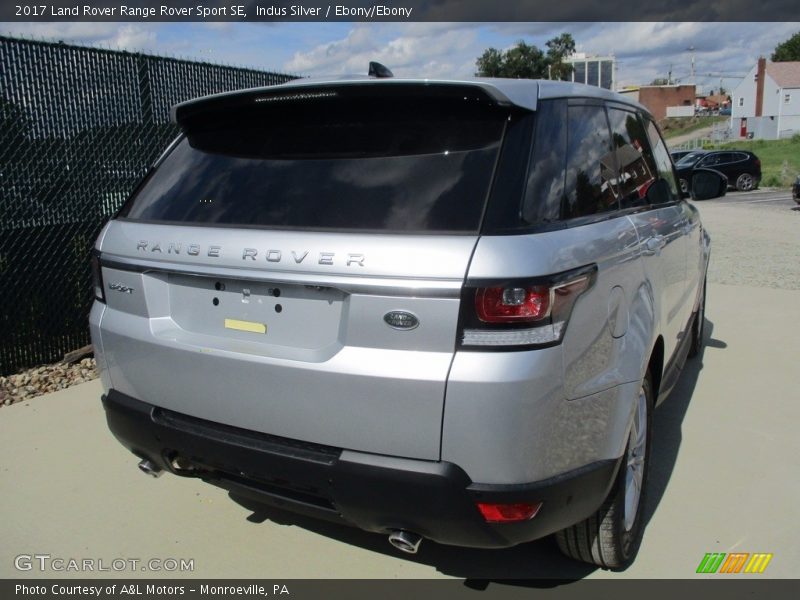 Indus Silver / Ebony/Ebony 2017 Land Rover Range Rover Sport SE