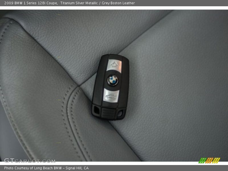 Titanium Silver Metallic / Grey Boston Leather 2009 BMW 1 Series 128i Coupe