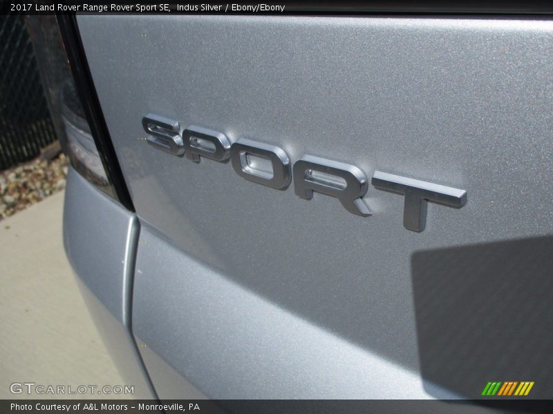 Indus Silver / Ebony/Ebony 2017 Land Rover Range Rover Sport SE