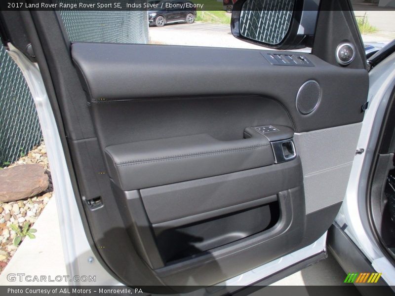 Indus Silver / Ebony/Ebony 2017 Land Rover Range Rover Sport SE