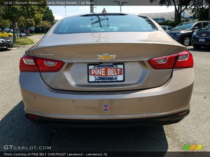 Sandy Ridge Metallic / Jet Black 2018 Chevrolet Malibu LT