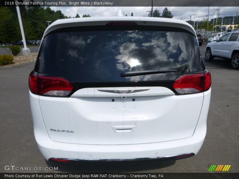 Bright White / Black/Alloy 2018 Chrysler Pacifica Touring Plus