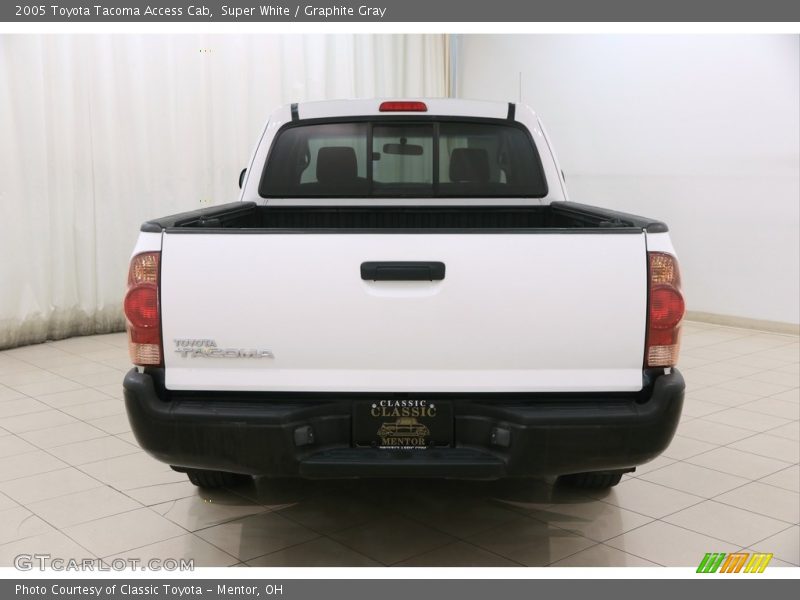 Super White / Graphite Gray 2005 Toyota Tacoma Access Cab