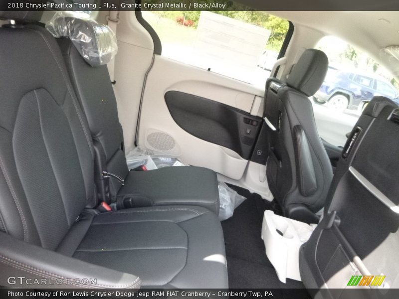 Granite Crystal Metallic / Black/Alloy 2018 Chrysler Pacifica Touring L Plus