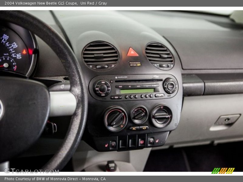 Uni Red / Gray 2004 Volkswagen New Beetle GLS Coupe