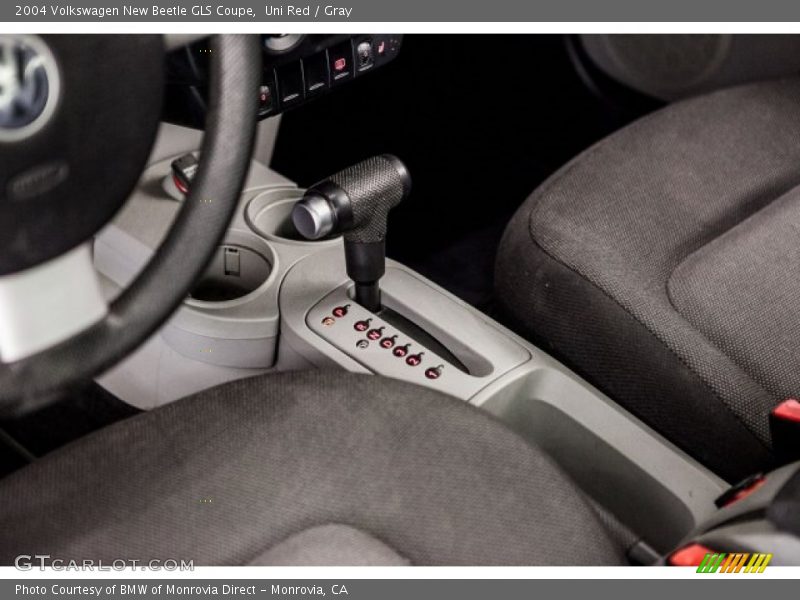 Uni Red / Gray 2004 Volkswagen New Beetle GLS Coupe