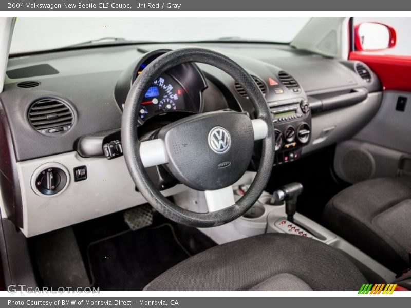 Uni Red / Gray 2004 Volkswagen New Beetle GLS Coupe
