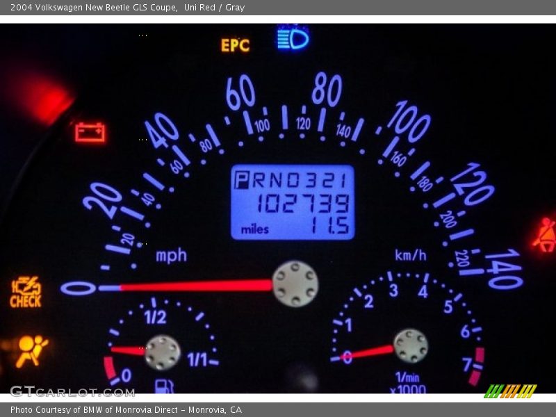 Uni Red / Gray 2004 Volkswagen New Beetle GLS Coupe