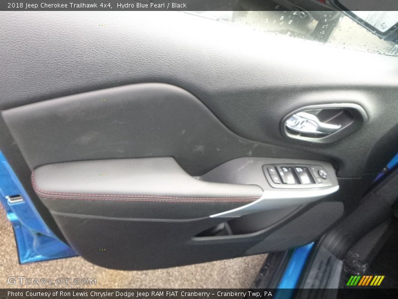 Hydro Blue Pearl / Black 2018 Jeep Cherokee Trailhawk 4x4