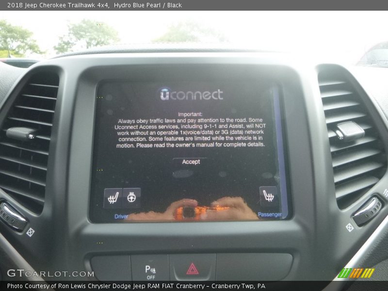 Hydro Blue Pearl / Black 2018 Jeep Cherokee Trailhawk 4x4