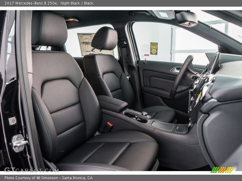 Night Black / Black 2017 Mercedes-Benz B 250e