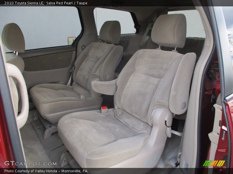 Salsa Red Pearl / Taupe 2010 Toyota Sienna LE