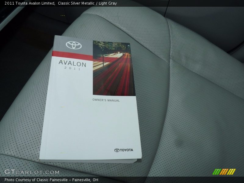 Classic Silver Metallic / Light Gray 2011 Toyota Avalon Limited