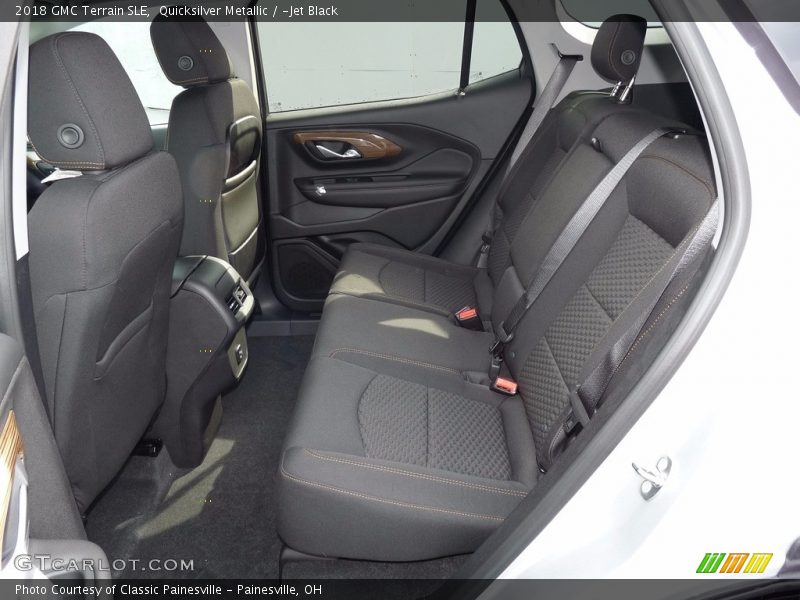 Quicksilver Metallic / ­Jet Black 2018 GMC Terrain SLE