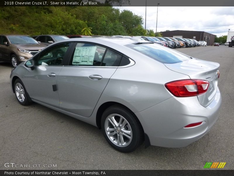 Silver Ice Metallic / Jet Black 2018 Chevrolet Cruze LT