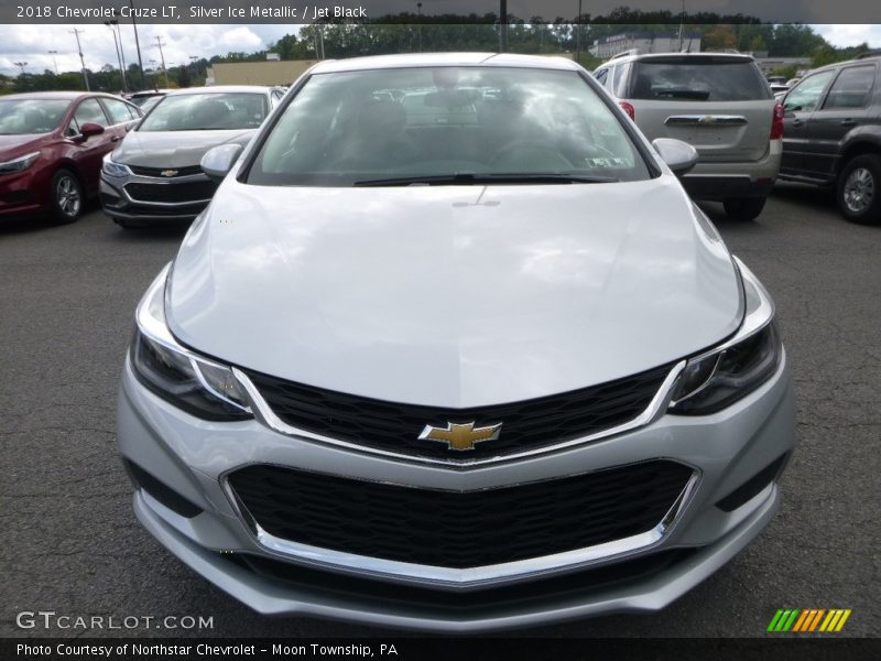 Silver Ice Metallic / Jet Black 2018 Chevrolet Cruze LT